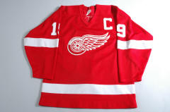 steve yzerman game worn jersey