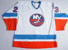 81-82 NYI hm Nystrom frt.JPG (880457 bytes)