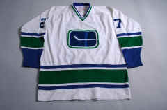 77-78 Van hm Snepts 1 frt.jpg (1603078 bytes)