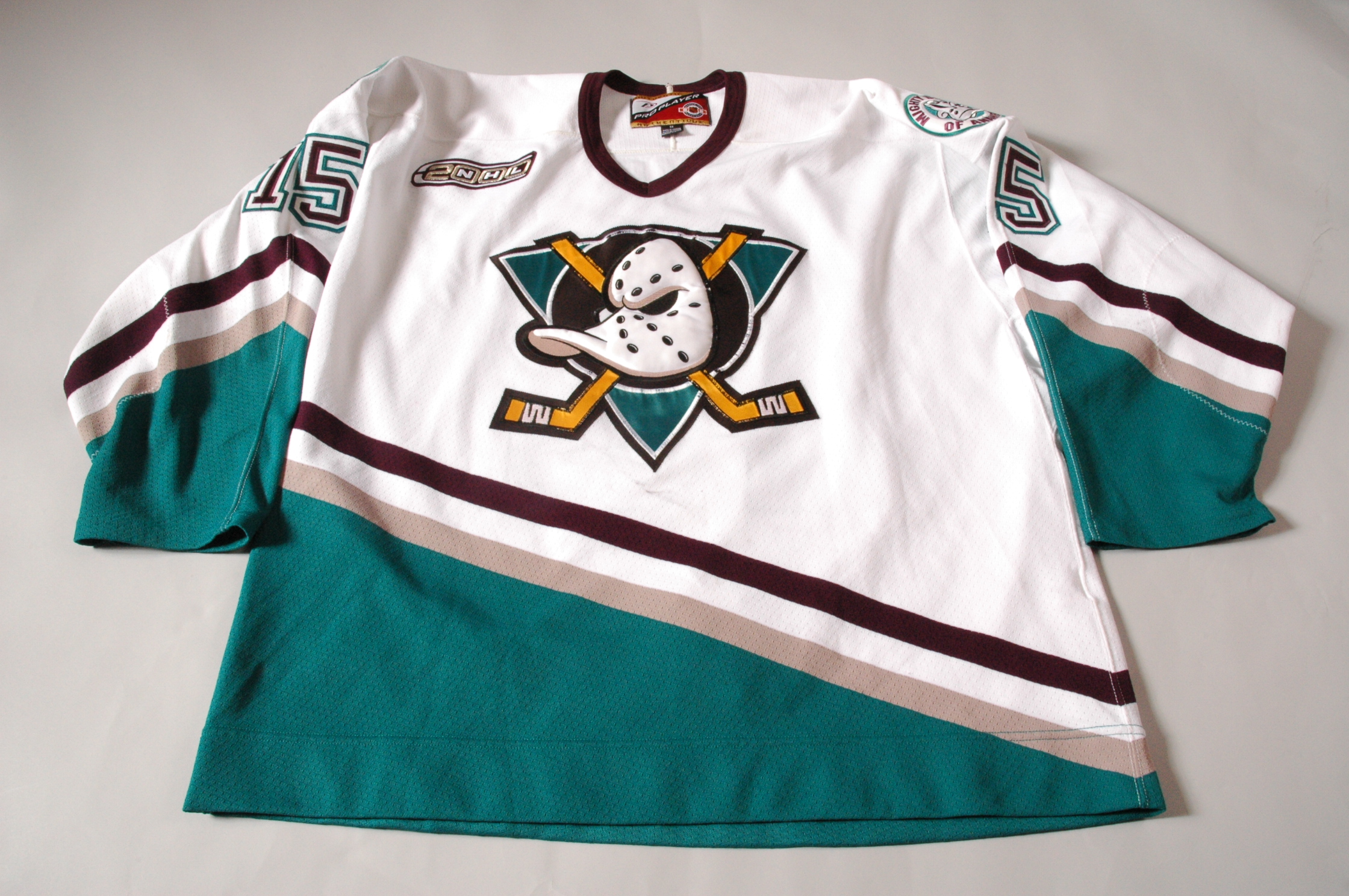 Anaheim Ducks - 🚨 Game-worn jersey auction! 🚨 Support the